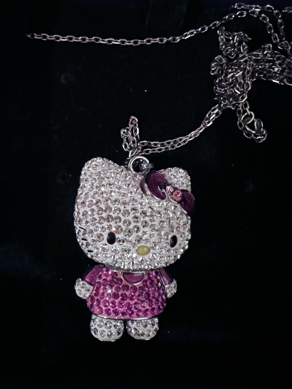 Hello Kitty Pink & Silver Crystal Pendant Necklace Fuschia Pink Rhinestone RARE
